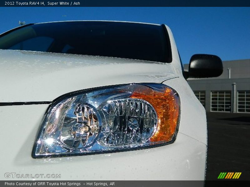 Super White / Ash 2012 Toyota RAV4 I4