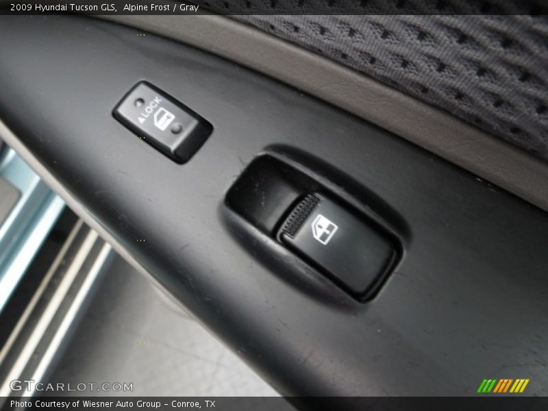 Alpine Frost / Gray 2009 Hyundai Tucson GLS