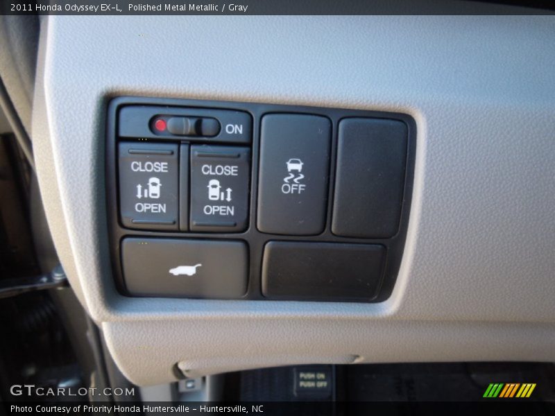 Polished Metal Metallic / Gray 2011 Honda Odyssey EX-L