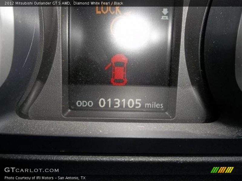 Diamond White Pearl / Black 2012 Mitsubishi Outlander GT S AWD