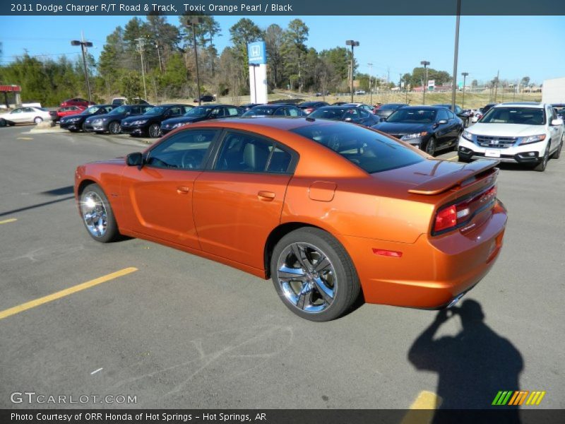 Toxic Orange Pearl / Black 2011 Dodge Charger R/T Road & Track
