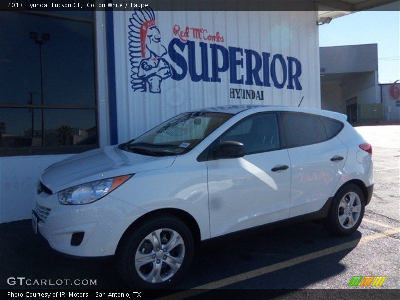 Cotton White / Taupe 2013 Hyundai Tucson GL