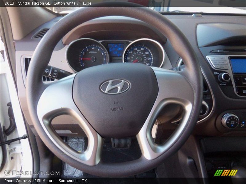 Cotton White / Taupe 2013 Hyundai Tucson GL
