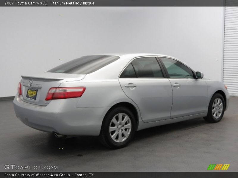 Titanium Metallic / Bisque 2007 Toyota Camry XLE