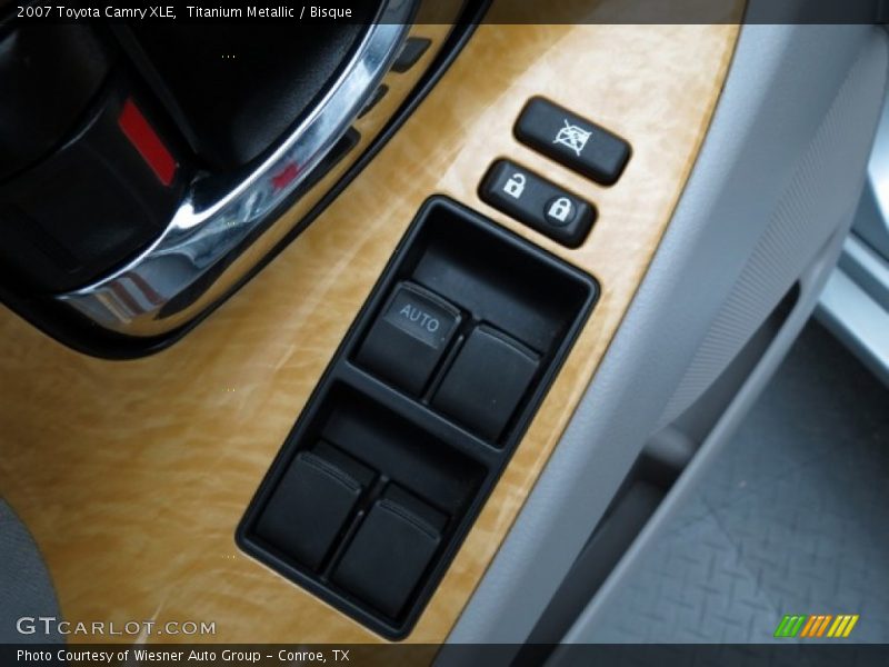 Titanium Metallic / Bisque 2007 Toyota Camry XLE