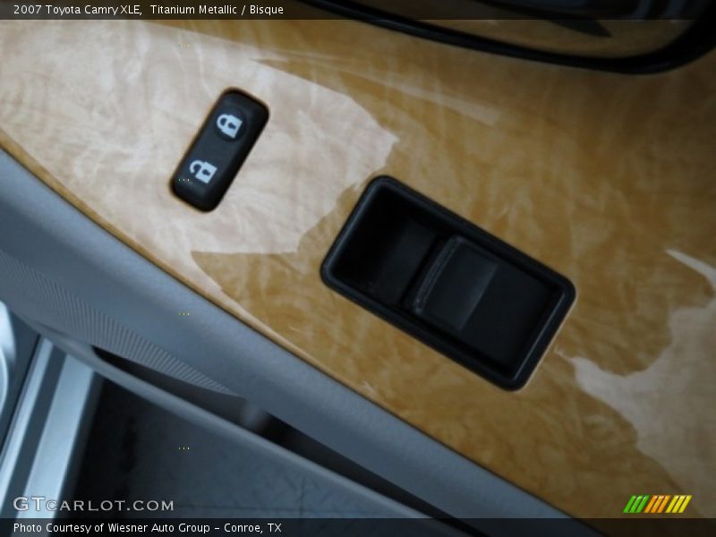 Titanium Metallic / Bisque 2007 Toyota Camry XLE