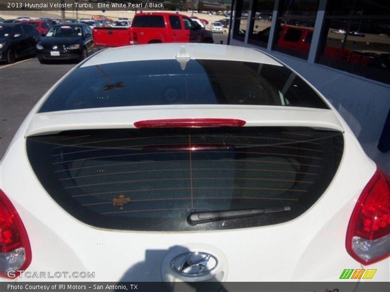 Elite White Pearl / Black 2013 Hyundai Veloster Turbo