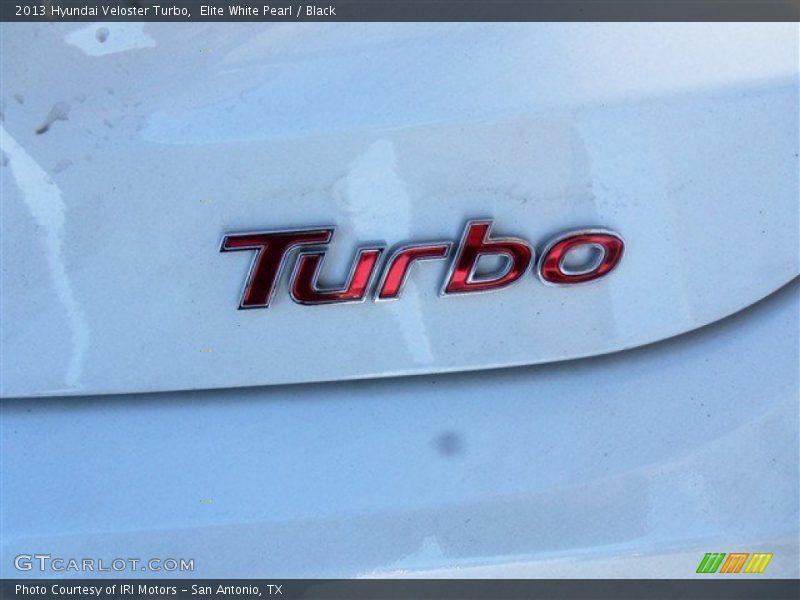 Elite White Pearl / Black 2013 Hyundai Veloster Turbo
