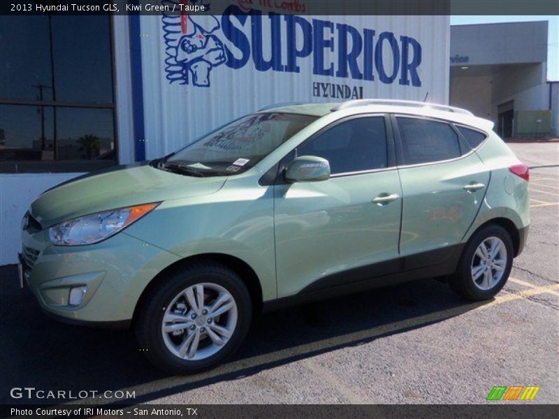 Kiwi Green / Taupe 2013 Hyundai Tucson GLS