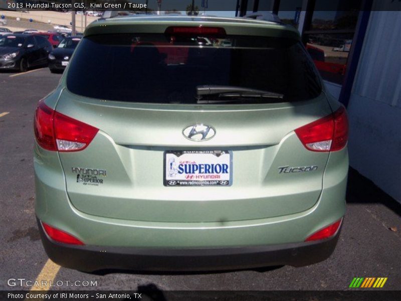 Kiwi Green / Taupe 2013 Hyundai Tucson GLS