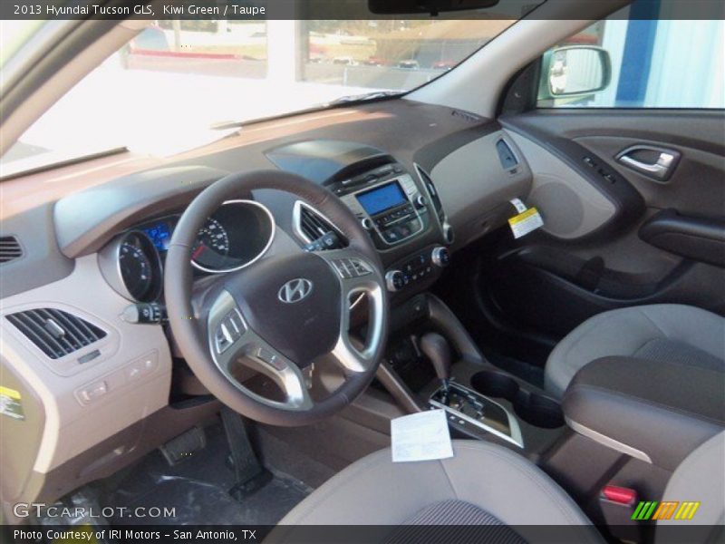 Kiwi Green / Taupe 2013 Hyundai Tucson GLS