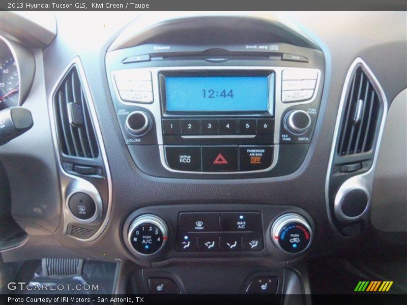 Kiwi Green / Taupe 2013 Hyundai Tucson GLS
