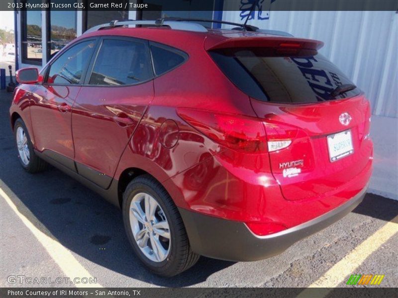 Garnet Red / Taupe 2013 Hyundai Tucson GLS