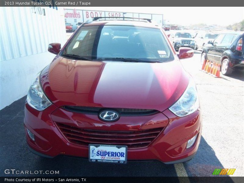 Garnet Red / Taupe 2013 Hyundai Tucson GLS