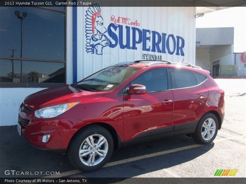 Garnet Red / Taupe 2013 Hyundai Tucson GLS