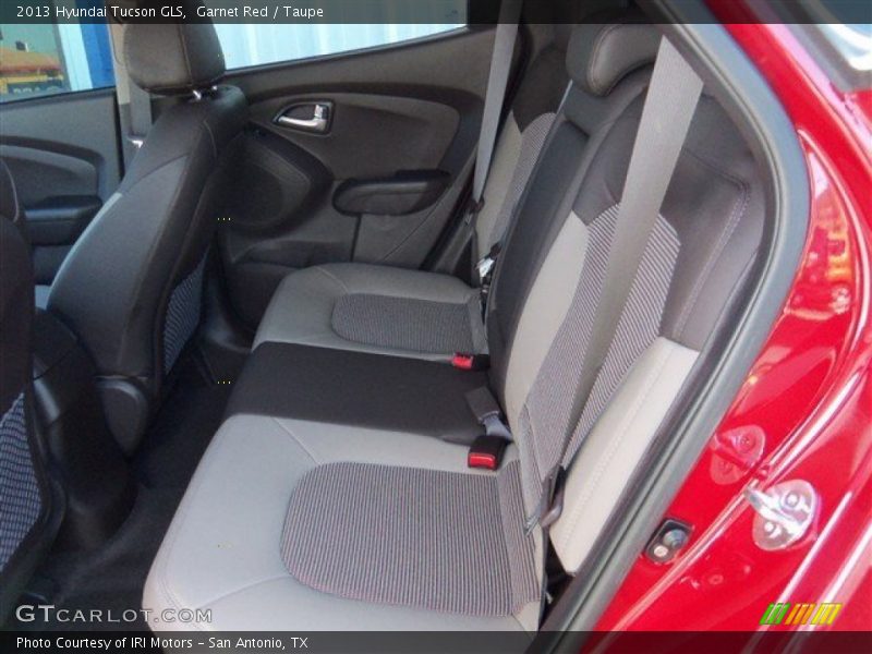Garnet Red / Taupe 2013 Hyundai Tucson GLS