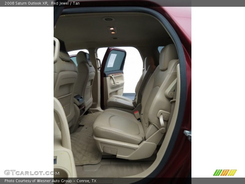 Red Jewel / Tan 2008 Saturn Outlook XR