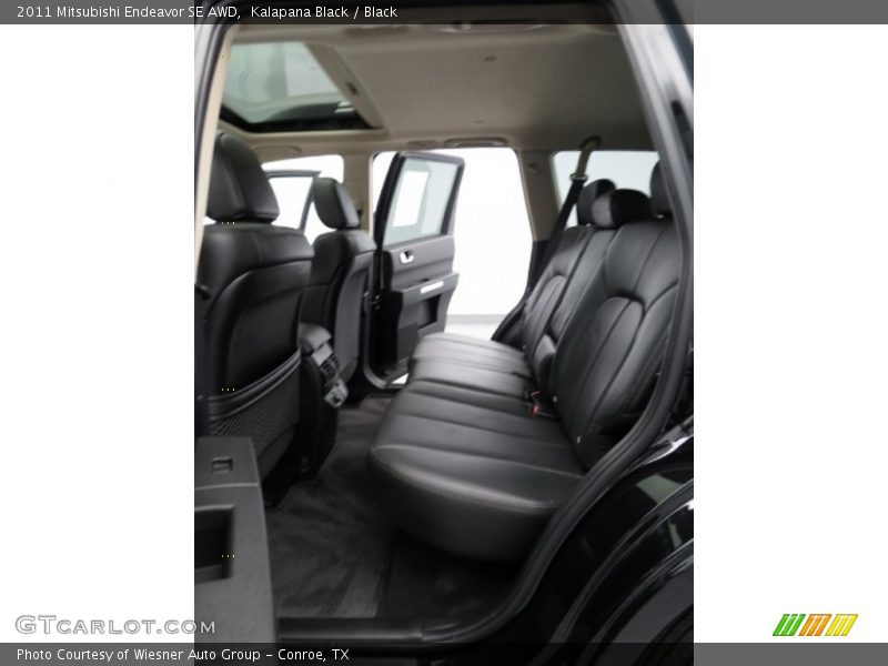 Kalapana Black / Black 2011 Mitsubishi Endeavor SE AWD