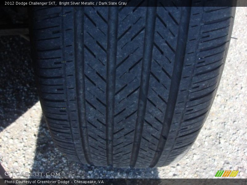 Bright Silver Metallic / Dark Slate Gray 2012 Dodge Challenger SXT