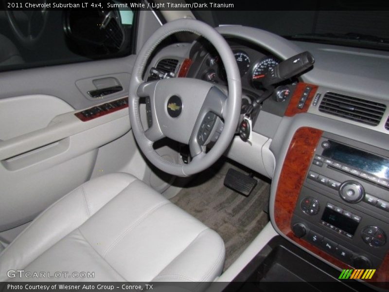 Summit White / Light Titanium/Dark Titanium 2011 Chevrolet Suburban LT 4x4