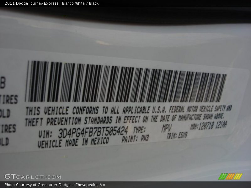 Bianco White / Black 2011 Dodge Journey Express