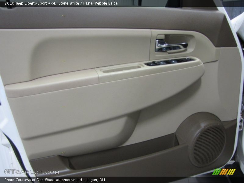 Stone White / Pastel Pebble Beige 2010 Jeep Liberty Sport 4x4