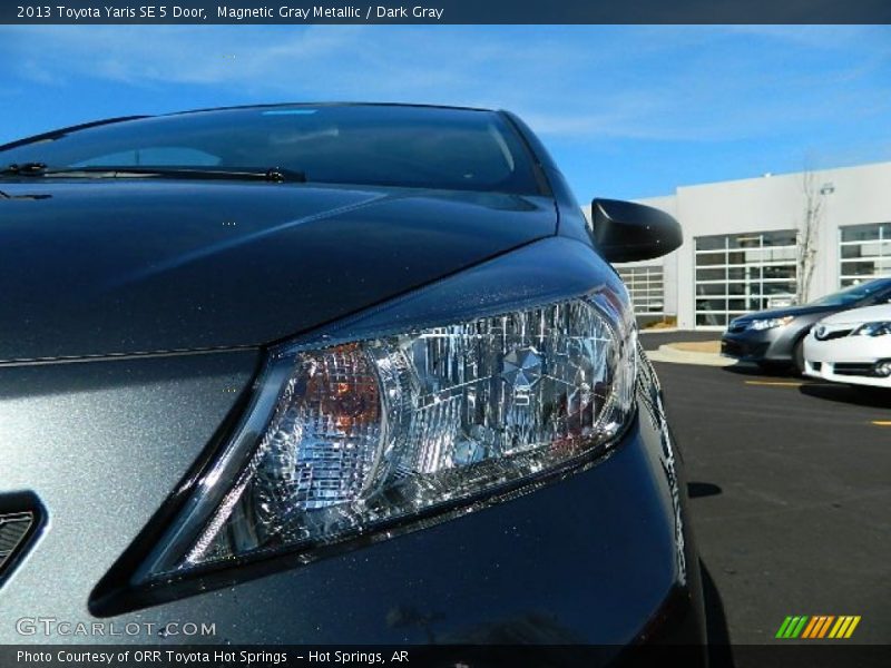 Magnetic Gray Metallic / Dark Gray 2013 Toyota Yaris SE 5 Door