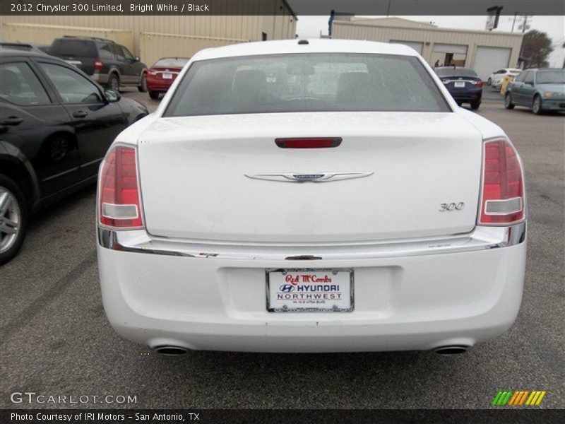 Bright White / Black 2012 Chrysler 300 Limited