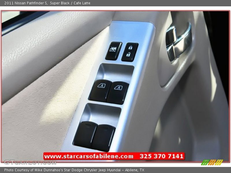 Super Black / Cafe Latte 2011 Nissan Pathfinder S