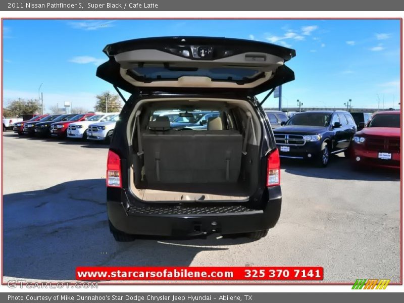 Super Black / Cafe Latte 2011 Nissan Pathfinder S