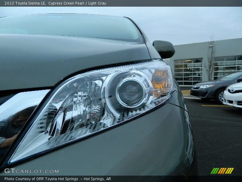 Cypress Green Pearl / Light Gray 2013 Toyota Sienna LE