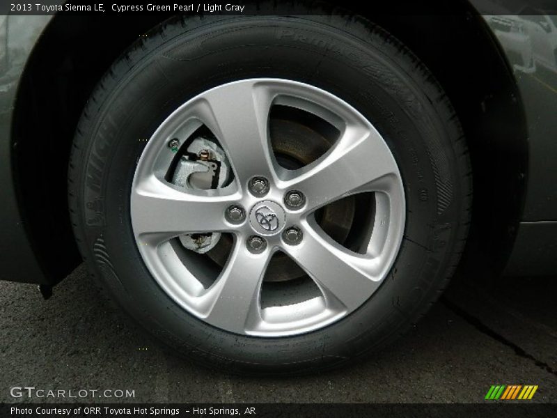 Cypress Green Pearl / Light Gray 2013 Toyota Sienna LE