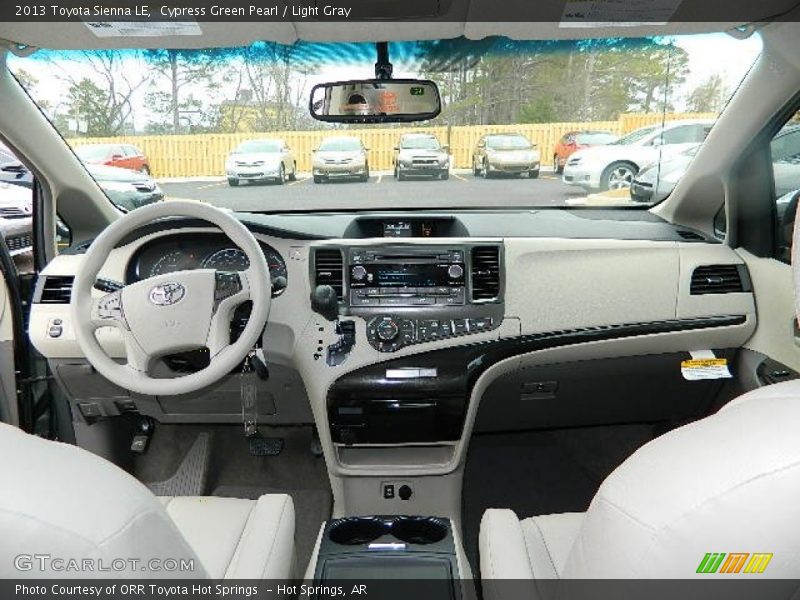 Cypress Green Pearl / Light Gray 2013 Toyota Sienna LE
