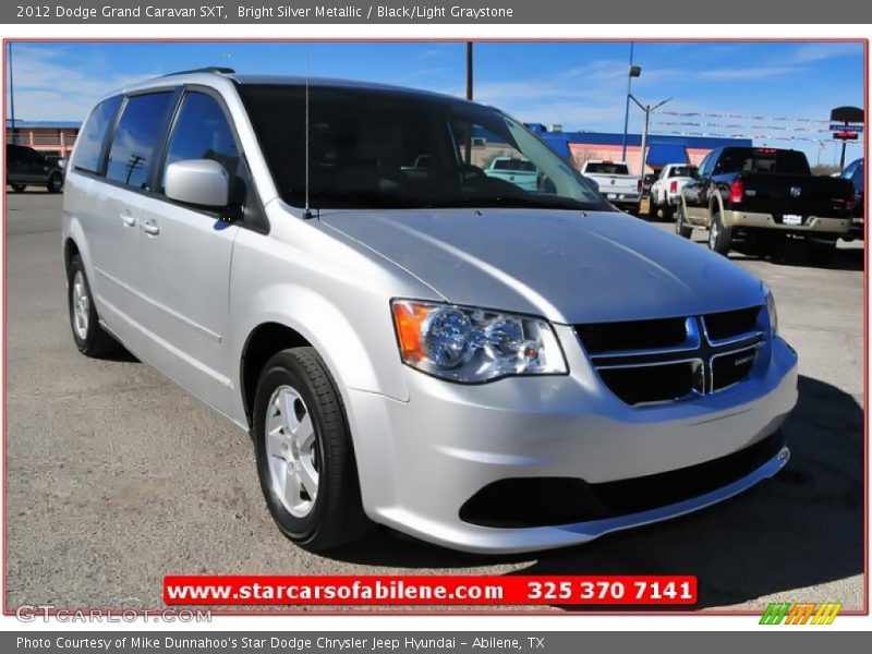Bright Silver Metallic / Black/Light Graystone 2012 Dodge Grand Caravan SXT