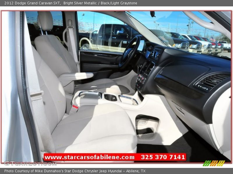 Bright Silver Metallic / Black/Light Graystone 2012 Dodge Grand Caravan SXT