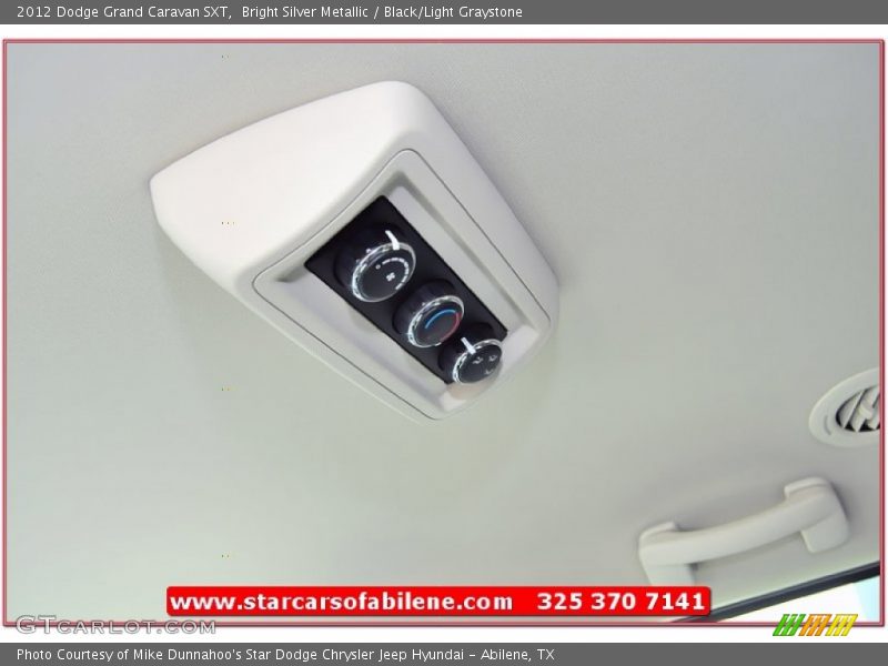 Bright Silver Metallic / Black/Light Graystone 2012 Dodge Grand Caravan SXT
