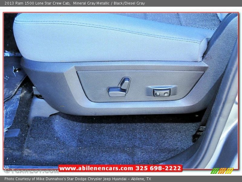 Mineral Gray Metallic / Black/Diesel Gray 2013 Ram 1500 Lone Star Crew Cab