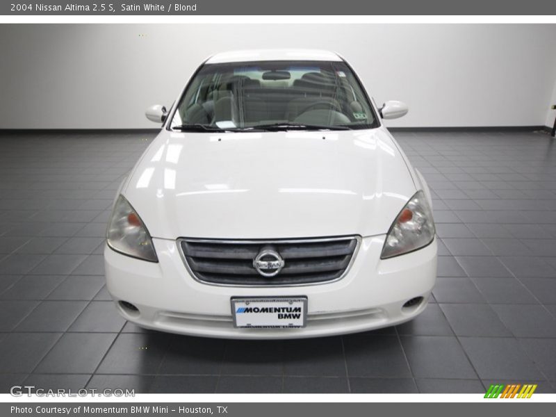 Satin White / Blond 2004 Nissan Altima 2.5 S