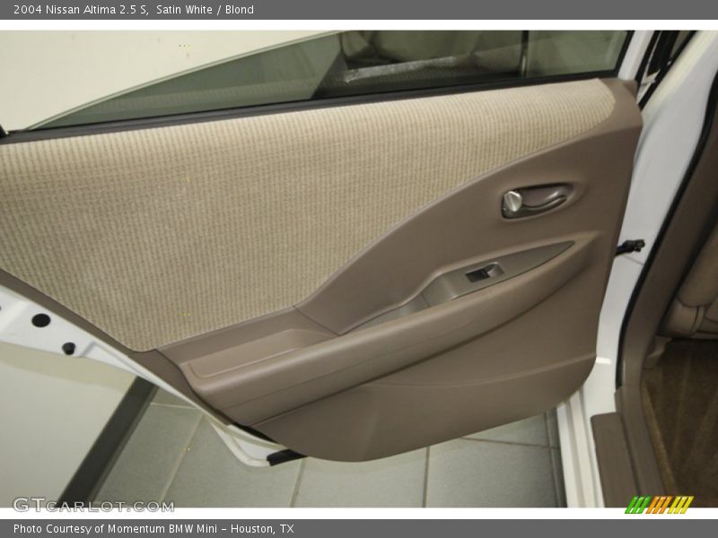 Satin White / Blond 2004 Nissan Altima 2.5 S