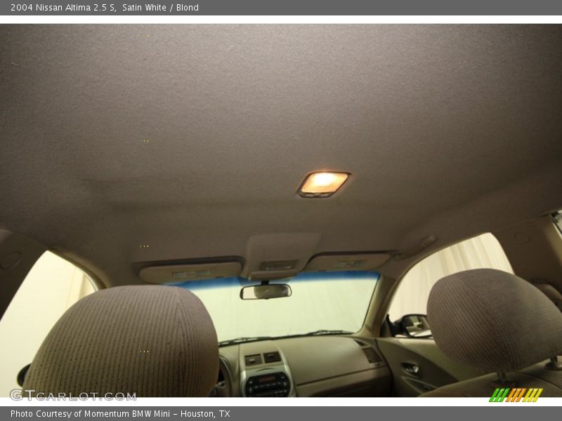 Satin White / Blond 2004 Nissan Altima 2.5 S