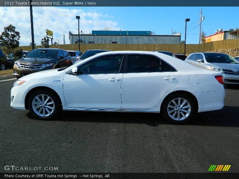 Super White / Ivory 2013 Toyota Camry Hybrid XLE
