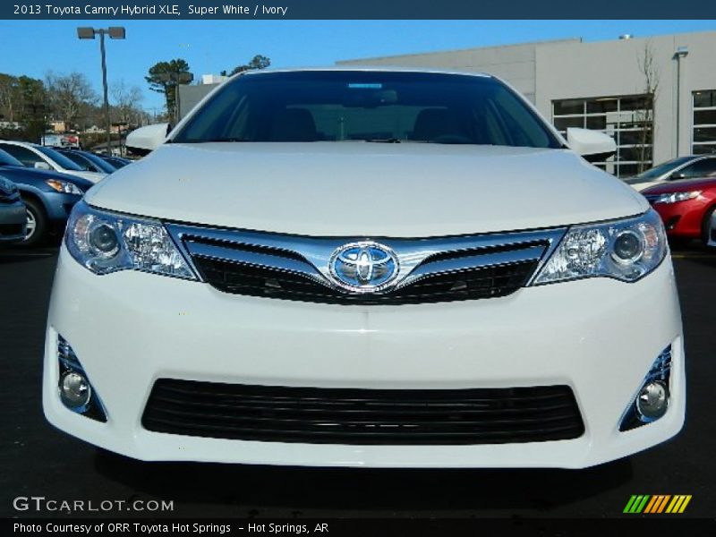 Super White / Ivory 2013 Toyota Camry Hybrid XLE