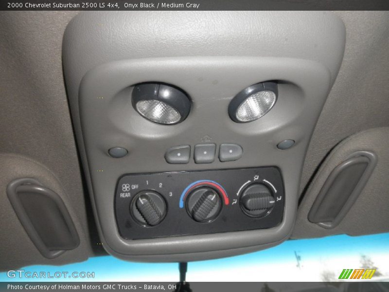 Onyx Black / Medium Gray 2000 Chevrolet Suburban 2500 LS 4x4