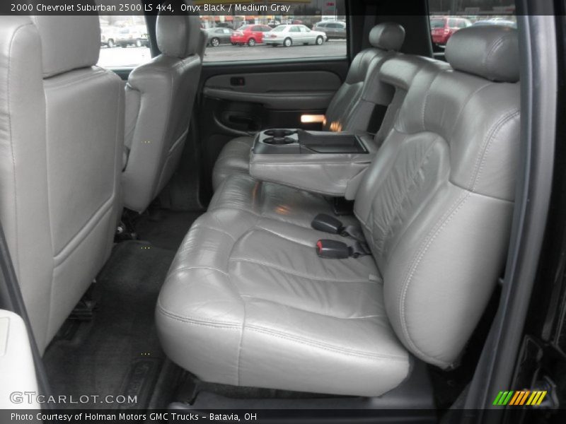 Onyx Black / Medium Gray 2000 Chevrolet Suburban 2500 LS 4x4