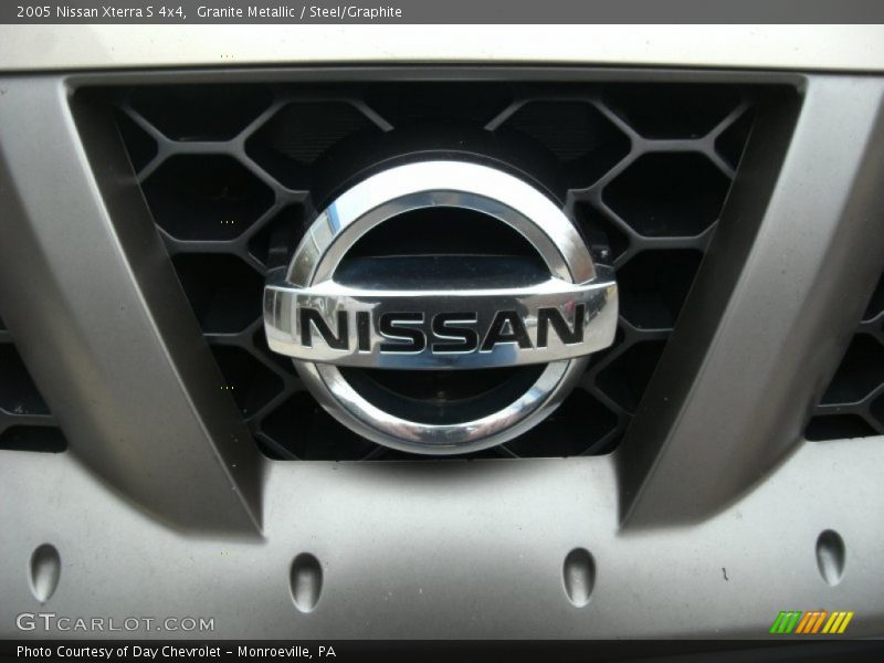Granite Metallic / Steel/Graphite 2005 Nissan Xterra S 4x4