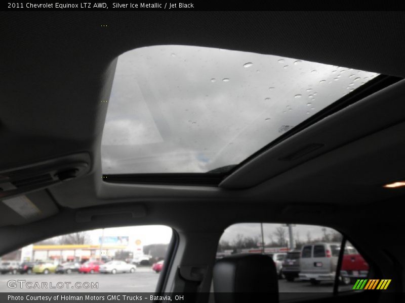 Silver Ice Metallic / Jet Black 2011 Chevrolet Equinox LTZ AWD
