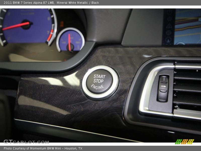 Controls of 2011 7 Series Alpina B7 LWB