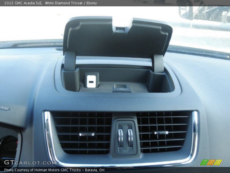 White Diamond Tricoat / Ebony 2013 GMC Acadia SLE