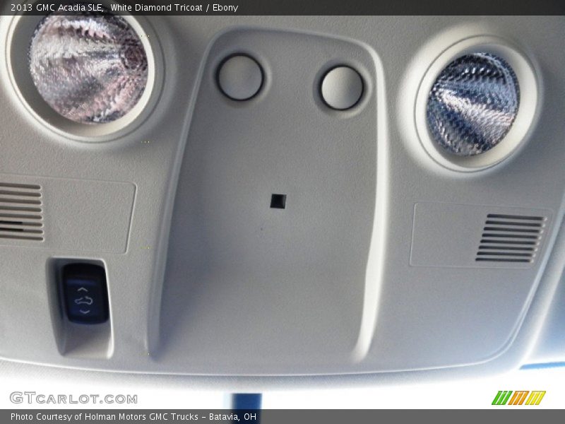 White Diamond Tricoat / Ebony 2013 GMC Acadia SLE