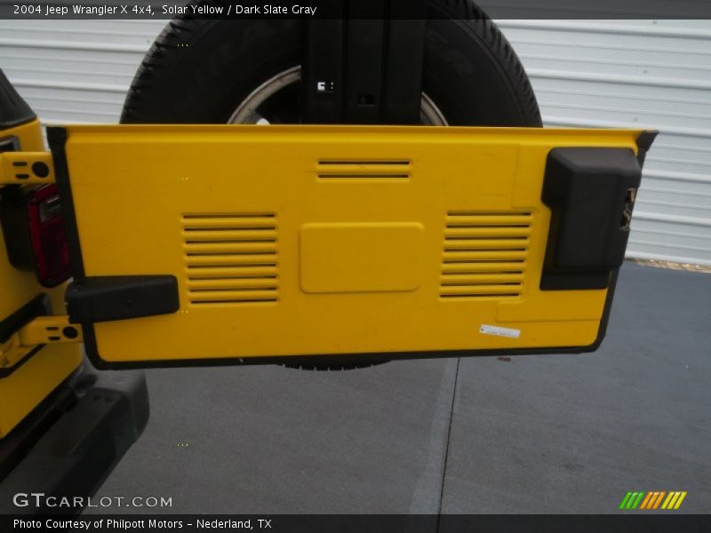 Solar Yellow / Dark Slate Gray 2004 Jeep Wrangler X 4x4